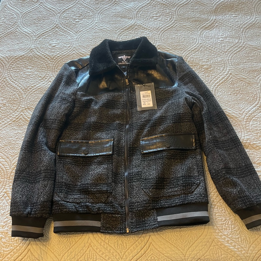 VIP Collection stylish jacket - image 2